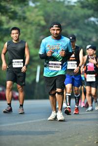 BIB: 4714, 42968
                            <button type="button" onclick="openModal(10150036)" class="btn btn-primary btn-sm float-right btn-popup" data-toggle="modal" data-target=".modal-high-quality">
                        <i class="fas fa-shopping-cart"></i> Add to Cart
                    </button>
                                            <button type="button" onclick="isThisMe(10150036, true)" class="btn btn-success btn-sm float-right btn-popup btn-isme hidden" data-toggle="tooltip" data-placement="bottom" title="นี่คือรูปของคุณใช่ไหม คลิกที่นี่เพื่อเอาเข้าอัลบั้ม">
                        <i class="fas fa-plus"></i> Add to album
                    </button>
                    <button type="button" onclick="isThisMe(10150036, false)" class="btn btn-warning btn-sm float-right btn-popup btn-isnotme hidden">
                        <i class="fas fa-ban"></i> Remove from album
                    </button>